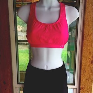 PINK MAKES YOU LOOK HOT AND SWEAT MORE IN LA 2011